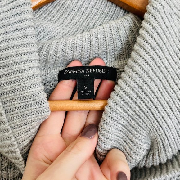 Banana Republic│Cowl Neck Sweater - Picture 5 of 8